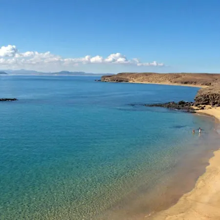 Villa Splendid Puerto Del Carmen 4 Bedrooms Heated Pool Marica Centre Of Location Puerto del Carmen (Lanzarote)