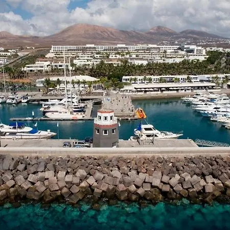 Splendid Puerto Del Carmen 4 Bedrooms Heated Pool Marica Centre Of Location *