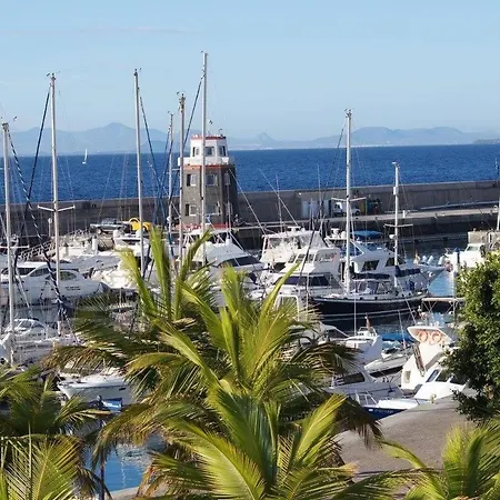 Splendid Puerto Del Carmen 4 Bedrooms Heated Pool Marica Centre Of Location Villa Puerto del Carmen (Lanzarote)