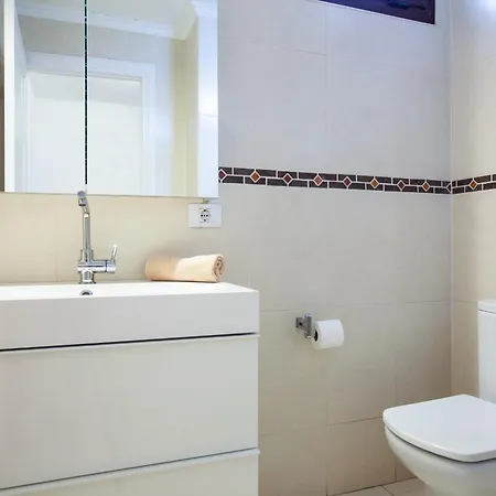 Villa Splendid Puerto Del Carmen 4 Bedrooms Heated Pool Marica Centre Of Location *