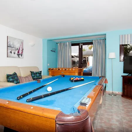 Villa Splendid Puerto Del Carmen 4 Bedrooms Heated Pool Marica Centre Of Location *